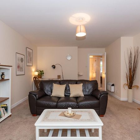 Central St Andrews 2 Bed Apartment - Free Parking ภายนอก รูปภาพ